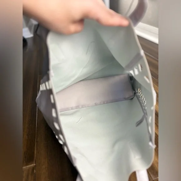 Gray Blue Tote Bag Pom Poms w/ cut out, felt lined y2k - Picture 8 of 9